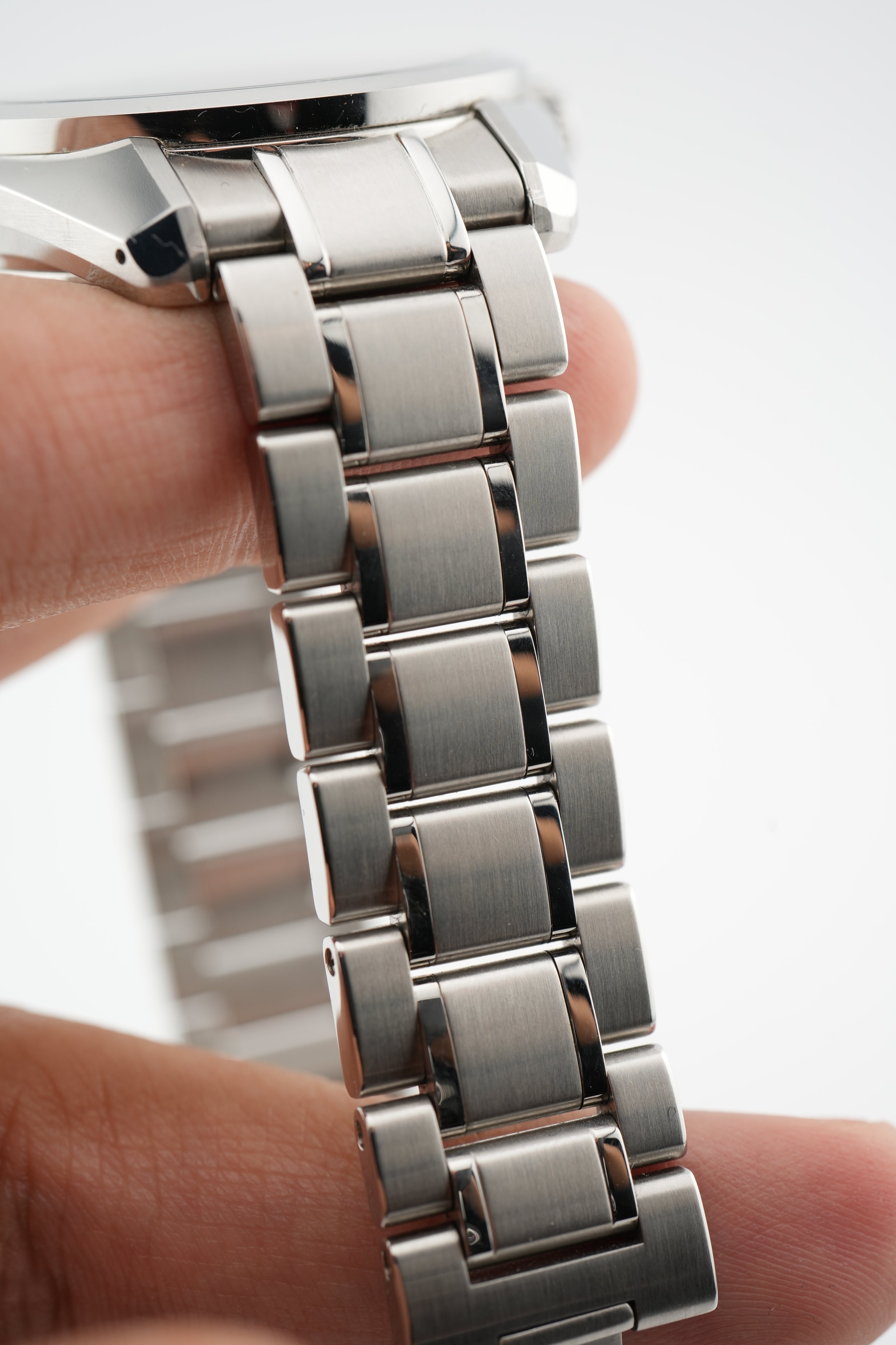 Grand Seiko SBGA507G – 1/300 Limited Edition – Dated 2025 – Full Set (Box and Papers) – Near Mint