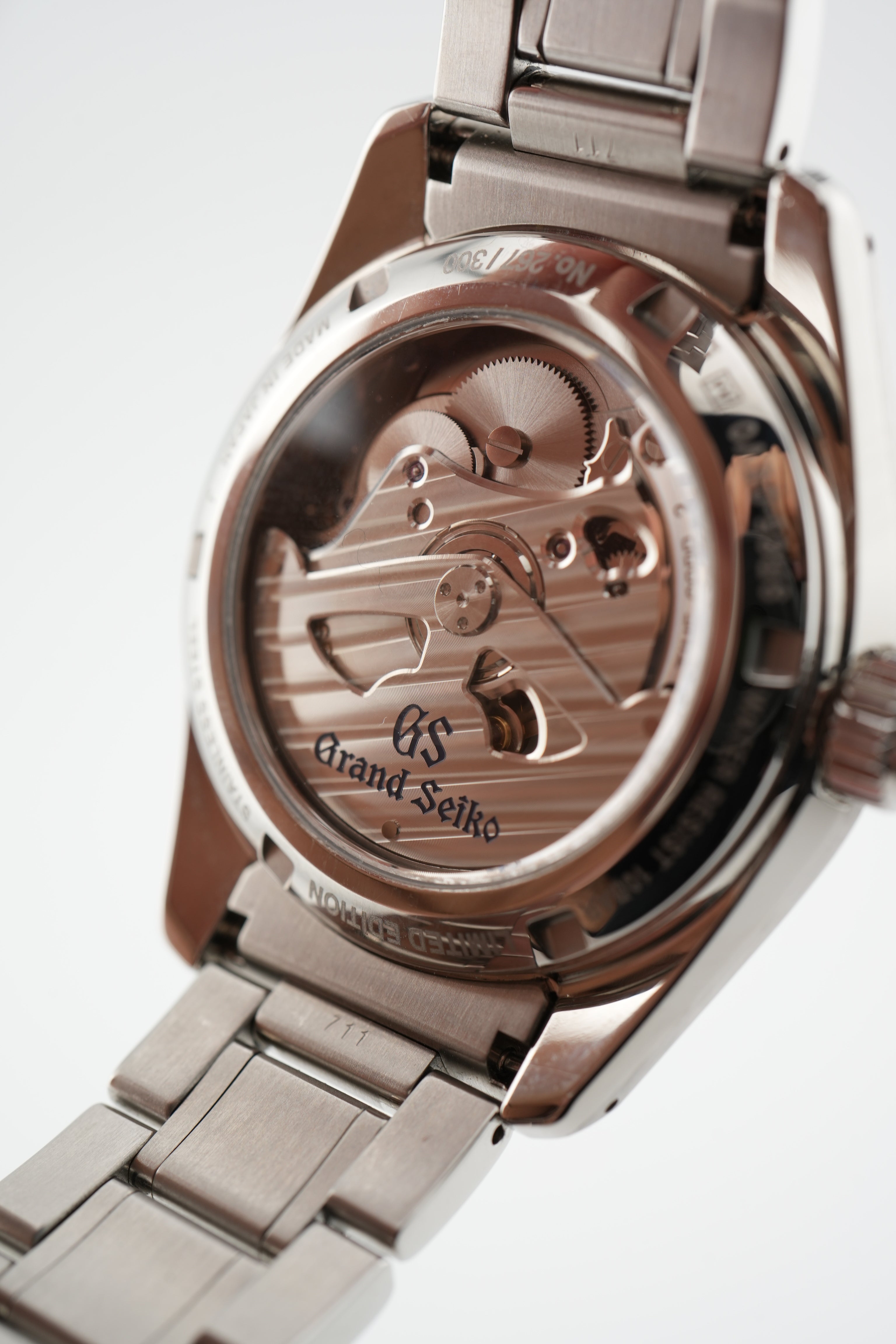 Grand Seiko SBGA507G – 1/300 Limited Edition – Dated 2025 – Full Set (Box and Papers) – Near Mint