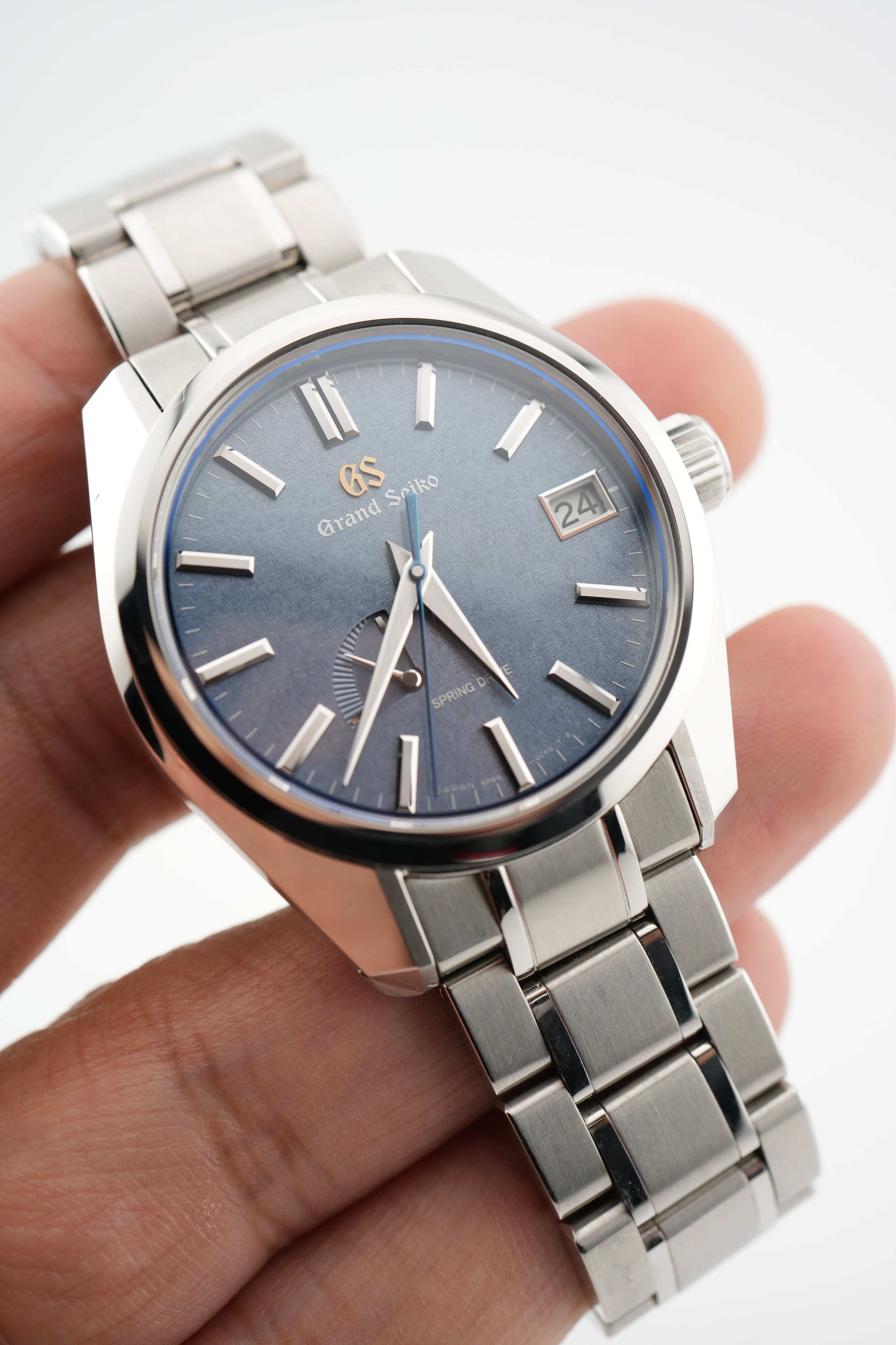 Grand Seiko SBGA507G – 1/300 Limited Edition – Dated 2025 – Full Set (Box and Papers) – Near Mint