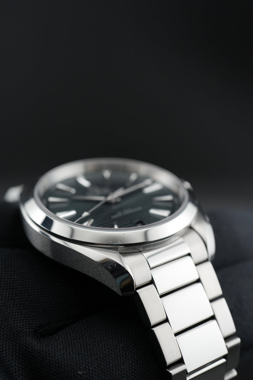 Omega Aqua Terra 41mm Green Dial – Ref. 220.10.41.21.10.001 – 2024 – Full Set